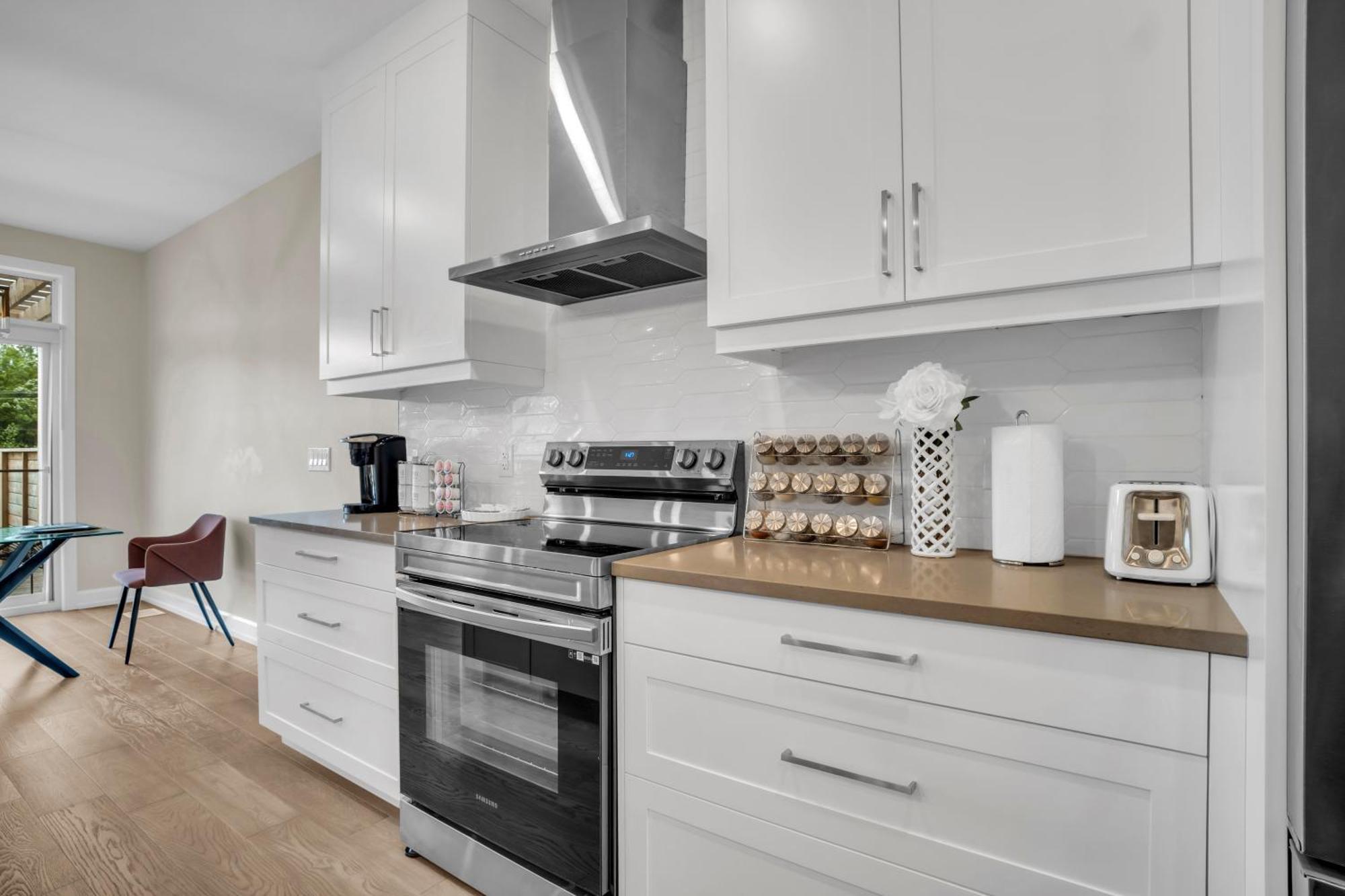 Luxury Niagara 3 Bdr Townhouse /Garage Lägenhet Exteriör bild