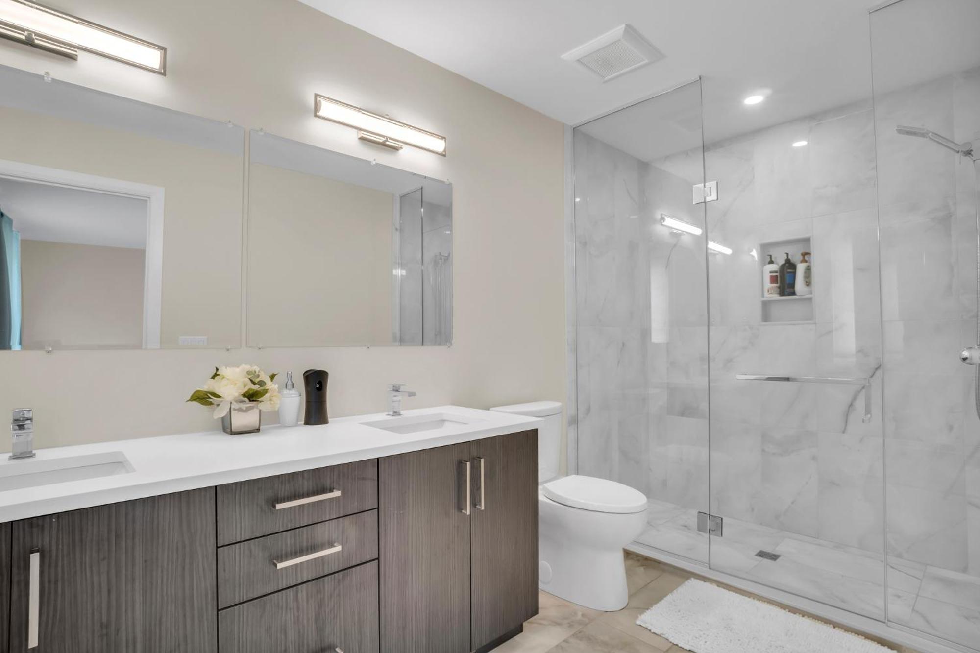Luxury Niagara 3 Bdr Townhouse /Garage Lägenhet Exteriör bild